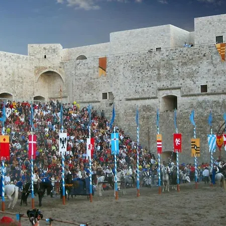 Casarcieri Mare アパート